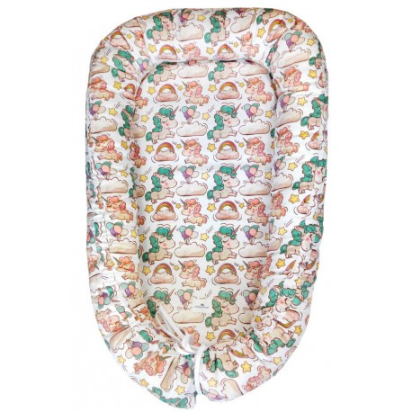 Nido bebé unicornio blanco